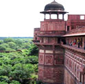 red fort delhi, monumnets in delhi
